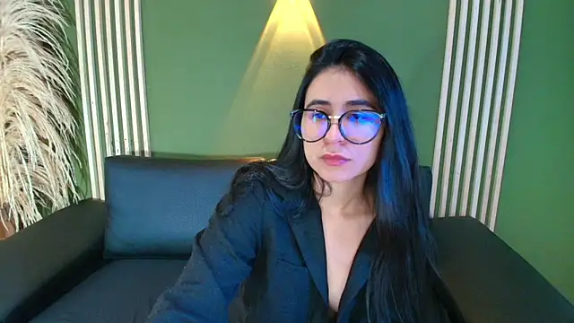 Snapshot of ChloeTurner_ chatting on October 2025 03:12:02 PM ChloeTurner online show from October 2025 03:12:02 PM