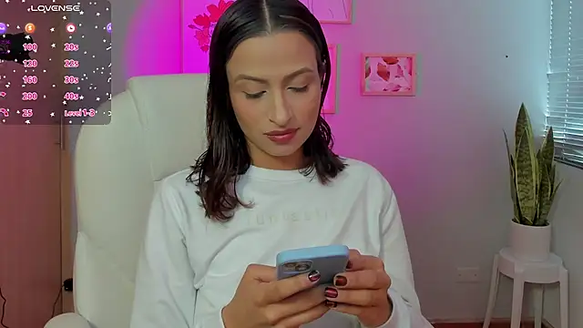 Elena Ruiz online show from February 2025 07:41:01 PM