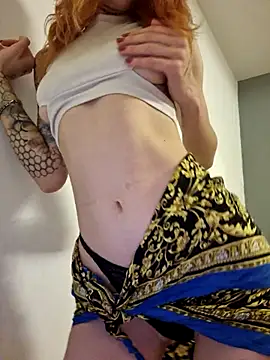 Snapshot of roxi_katty chatting on November 2025 05:29:01 AM roxi katty online show from November 2025 05:29:01 AM