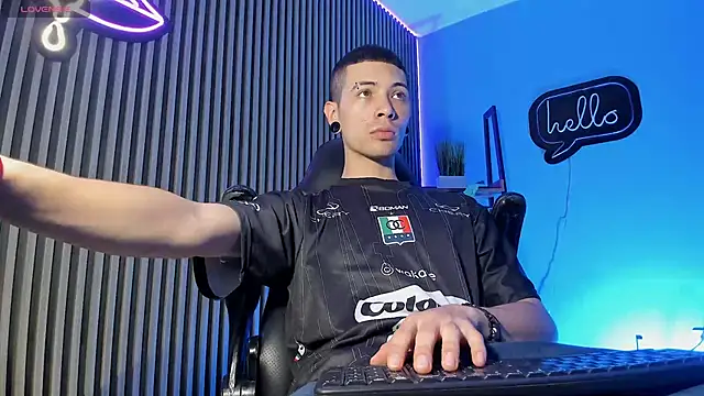 Jefer rick  online show from November 2025 12:14:02 PM