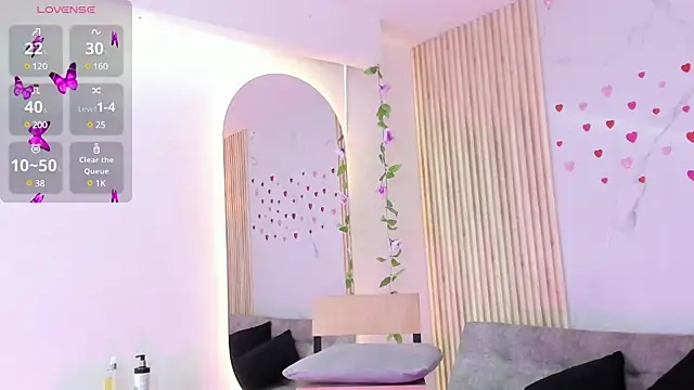 Aria montgomeri online show from March 2025 01:03:01 PM