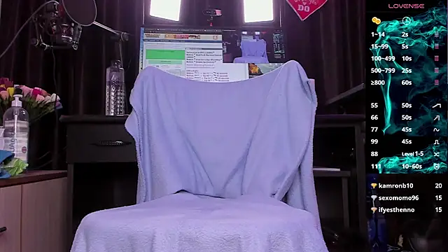 Raissa sky26 online show from December 2024 08:37:02 AM