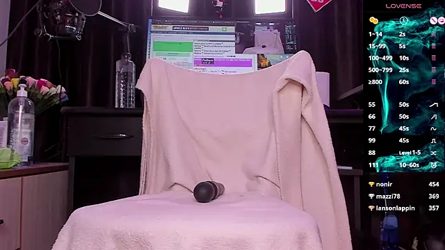 Raissa sky26 online show from January 2025 08:34:02 AM