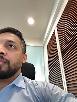 Snapshot of a4ashes chatting on October 2025 05:17:02 AM a4ashes online show from October 2025 05:17:02 AM