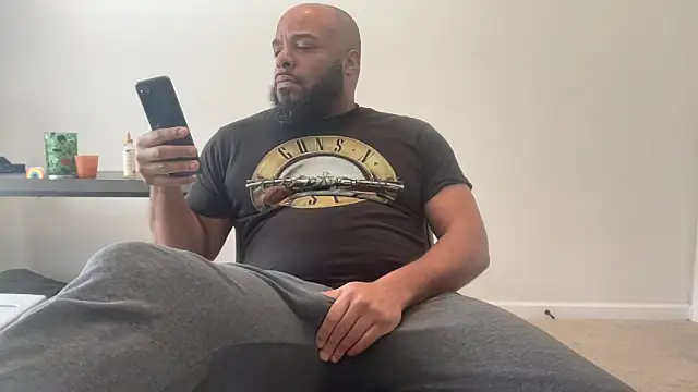 Snapshot of Bbcfun44 chatting on November 2025 05:14:01 PM Bbcfun44 online show from November 2025 05:14:01 PM