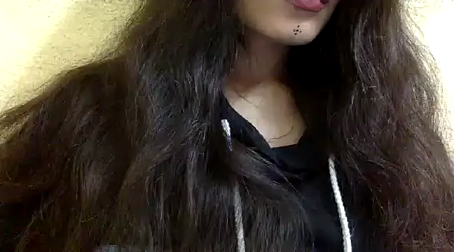 krati74 online show from January 2025 03:38:01 PM