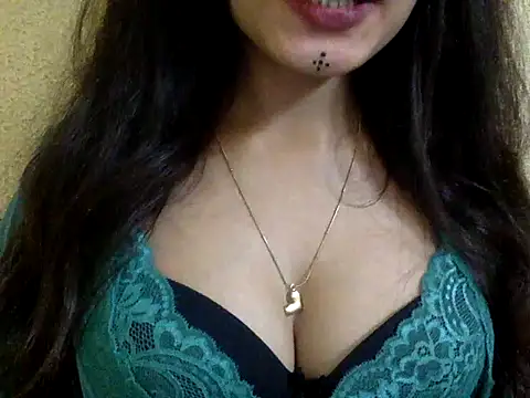 krati74 online show from February 2025 09:28:01 PM