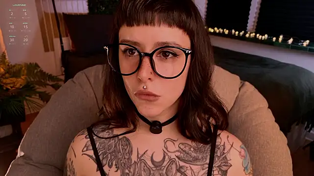 MichaellaMoon online show from February 2026 05:35:01 PM