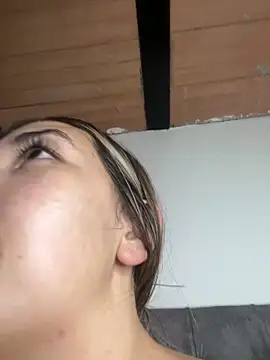 Iris lee online show from February 2025 04:16:02 PM