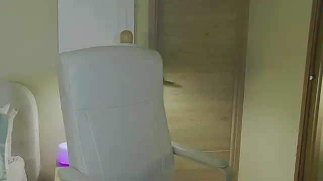 Alessia-miller  online show from February 2026 11:10:02 PM