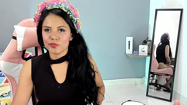 Snapshot of nicol_jone1 chatting on January 2025 01:59:02 AM nicol jone1 online show from January 2025 01:59:02 AM