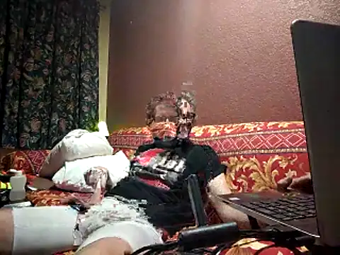 AronMellon76 online show from March 2026 10:42:02 AM
