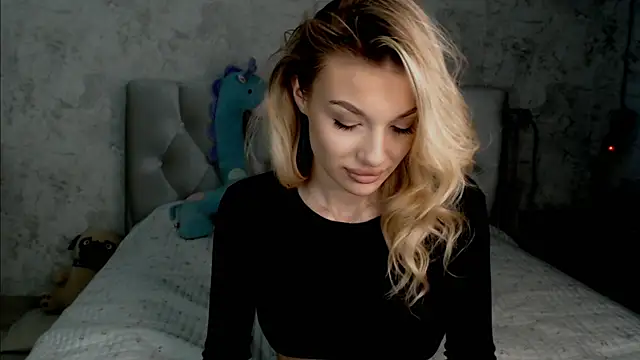 Snapshot of Ella_Milla chatting on July 2026 12:55:01 PM Ella Milla online show from July 2026 12:55:01 PM
