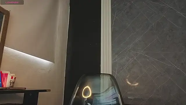 Snapshot of YummyDuooo chatting on October 2025 05:22:01 PM YummyDuooo online show from October 2025 05:22:01 PM