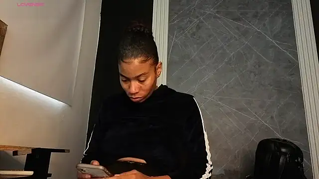 YummyDuooo online show from November 2025 12:06:01 PM