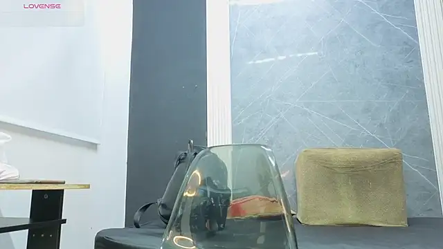 YummyDuooo online show from January 2026 12:42:01 PM