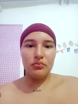 Celeste camila18 online show from December 2025 05:33:02 PM