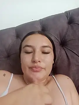 Snapshot of Celeste_camila18 chatting on May 2026 03:41:01 PM Celeste camila18 online show from May 2026 03:41:01 PM