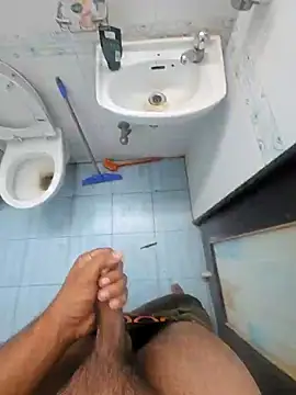 rahulGJ03 online show from February 2025 03:29:01 PM