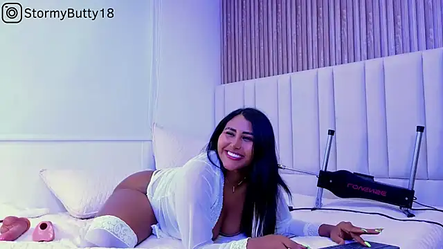 StormyButty18 online show from March 2025 04:13:01 AM