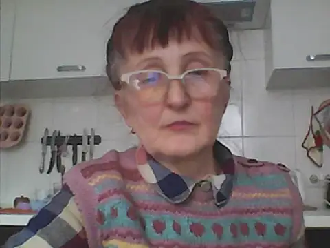 Snapshot of TanyaSweet634 chatting on March 2025 02:15:02 PM TanyaSweet634 online show from March 2025 02:15:02 PM