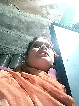 Snapshot of Chandni chatting on February 2025 03:29:01 PM Chandni online show from February 2025 03:29:01 PM