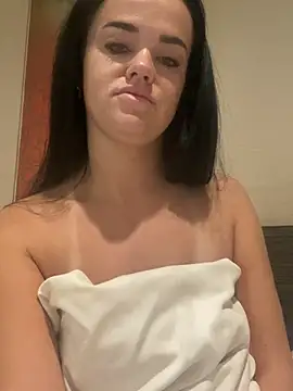 English-Chloe96 online show from February 2026 05:24:01 AM