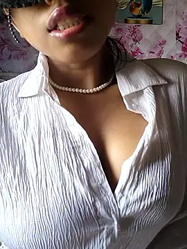 sandy naughty online show from February 2026 05:39:01 AM