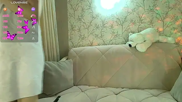 MilfeaN online show from March 2026 06:35:02 PM