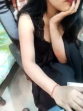 Snapshot of karishma chatting on December 2024 08:25:02 PM karishma online show from December 2024 08:25:02 PM