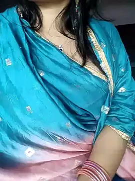 Snapshot of karishma chatting on January 2025 07:59:02 PM karishma online show from January 2025 07:59:02 PM