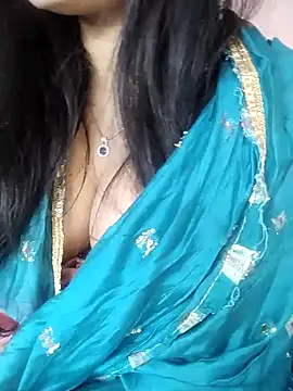 Snapshot of karishma chatting on January 2025 08:16:02 AM karishma online show from January 2025 08:16:02 AM