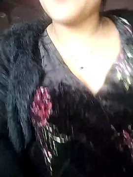Snapshot of karishma chatting on January 2025 12:28:02 AM karishma online show from January 2025 12:28:02 AM
