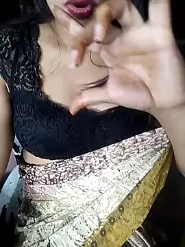 Snapshot of karishma chatting on January 2025 02:14:01 PM karishma online show from January 2025 02:14:01 PM