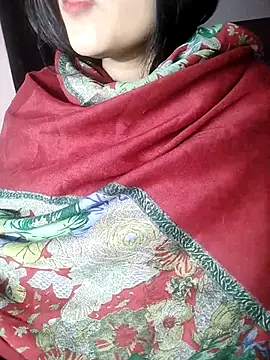 Snapshot of karishma chatting on February 2025 10:41:01 PM karishma online show from February 2025 10:41:01 PM