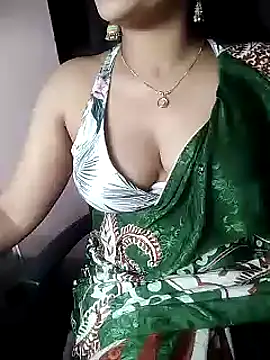 Snapshot of karishma chatting on March 2025 03:29:02 PM karishma online show from March 2025 03:29:02 PM
