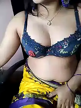 Snapshot of karishma chatting on March 2025 07:57:02 PM karishma online show from March 2025 07:57:02 PM
