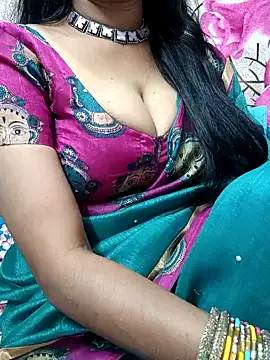 Snapshot of amala_ss chatting on December 2024 05:23:01 AM amala ss online show from December 2024 05:23:01 AM