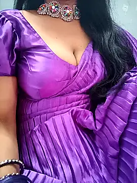 Snapshot of amala_ss chatting on January 2025 06:05:01 AM amala ss online show from January 2025 06:05:01 AM