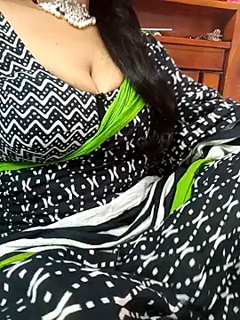 Snapshot of amala_ss chatting on January 2025 06:11:01 AM amala ss online show from January 2025 06:11:01 AM