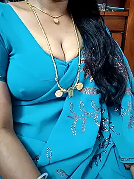 Snapshot of amala_ss chatting on January 2025 10:32:01 AM amala ss online show from January 2025 10:32:01 AM