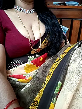 Snapshot of amala_ss chatting on February 2025 02:10:02 PM amala ss online show from February 2025 02:10:02 PM