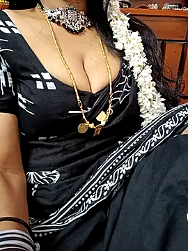 Snapshot of amala_ss chatting on February 2025 07:12:02 AM amala ss online show from February 2025 07:12:02 AM