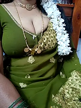 Snapshot of amala_ss chatting on February 2025 01:11:01 PM amala ss online show from February 2025 01:11:01 PM