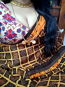 Snapshot of amala_ss chatting on February 2025 07:55:01 AM amala ss online show from February 2025 07:55:01 AM