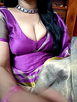 Snapshot of amala_ss chatting on March 2025 01:38:02 PM amala ss online show from March 2025 01:38:02 PM