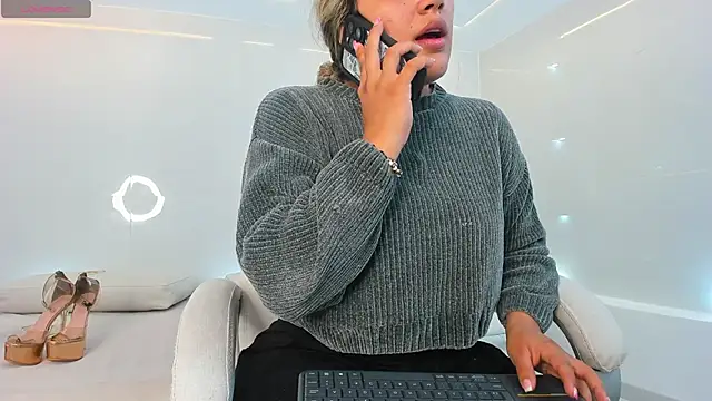 julietha taylor online show from February 2025 02:28:02 AM