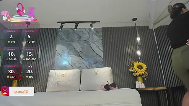 julietha taylor online show from April 2026 01:53:01 AM