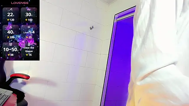Gabyqueen70 online show from December 2024 03:34:01 AM