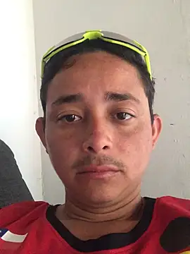 isacalejandroo online show from February 2025 05:12:01 PM